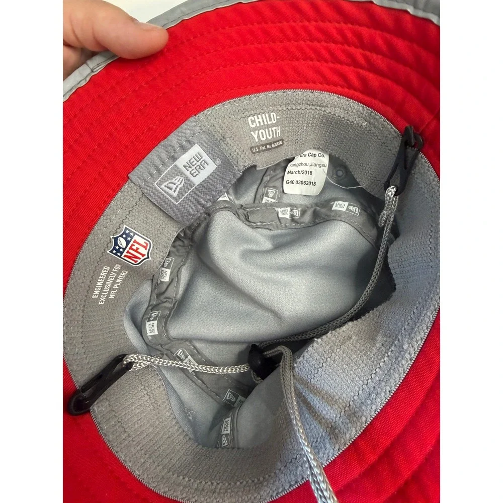 New Era New England Patriots NFL Equipment Bucket Hat Child Youth Grey Red
